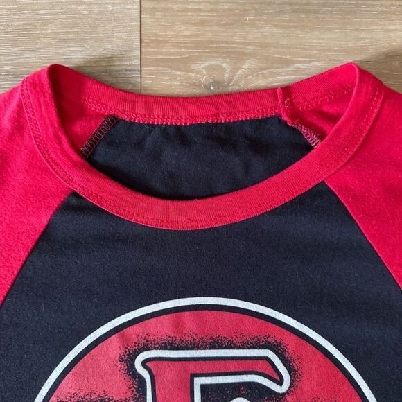 REO Speedwagon 2024 Tour Raglan Baseball Red and Black Long Sleeve Size Small - Picture 3 of 5